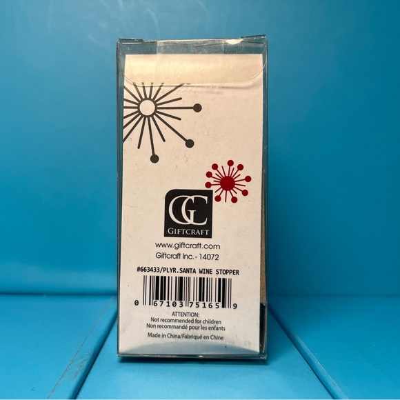 ⭐️ Giftcraft Inc. - Christmas Gnome Bottle Stopper - Picture 3 of 5